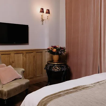 Отель La Maison De Lucie 3*