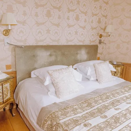 Отель La Maison De Lucie