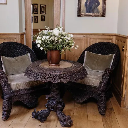 La Maison De Lucie מלון 3*