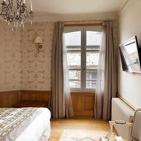 La Maison De Lucie 3* הונפלר