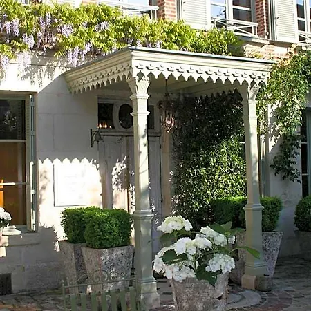 La Maison De Lucie 3*