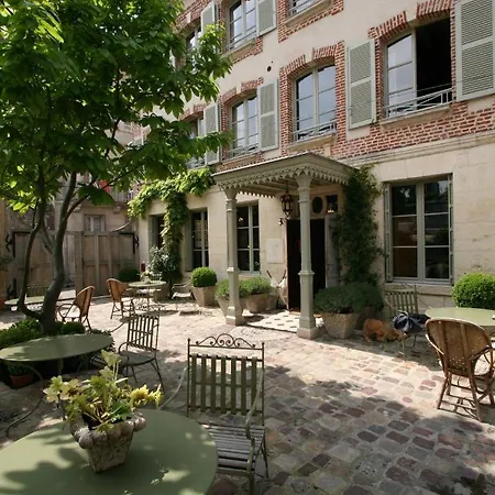 La Maison De Lucie 3*