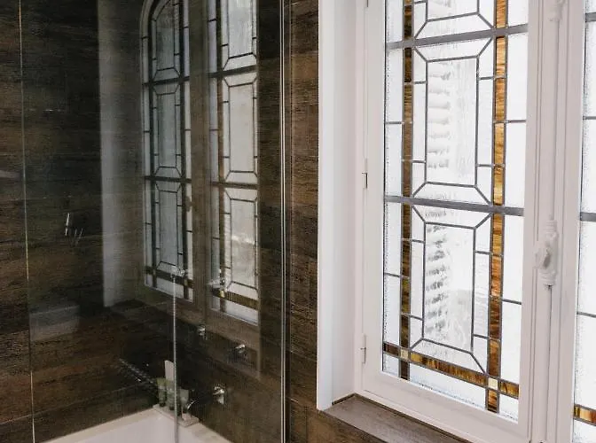 호텔 La Maison De Lucie 3*