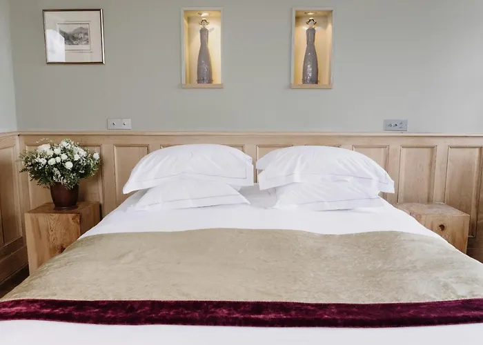 호텔 La Maison De Lucie 3*