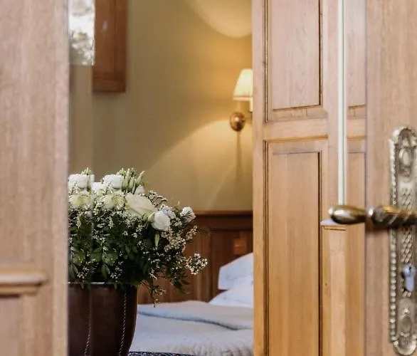 La Maison De Lucie 3*